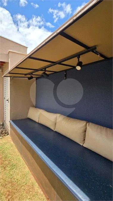 Casa em condomínio Alvorada em Araraquara com 3 dormitórios e piscina