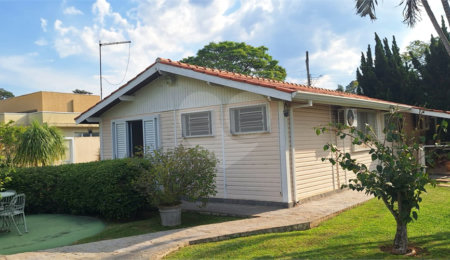 Casa à venda com 3 quartos, sendo 1 suíte,  em Condomínio Flamboyant-b, Atibaia, SP