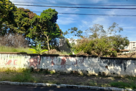 Terreno Comercial à Venda na Av. Teixeira de Barros – Rua Larga