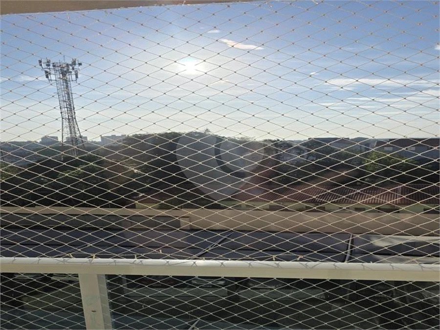 Indaiatuba - Condomínio Grand Ville - Apto mobiliado - Locação - R$ 3.000,00 - condominio - R$ 620,82 - IPTU - R$ 102,83- Apartamento 63m³ - 3 quartos - Apartamento semi mobiliado com ar condicionado - 1 quarto suíte. Inclui cama box Queen e guarda roupa modulado grande. 1 quarto com guarda-roupas.