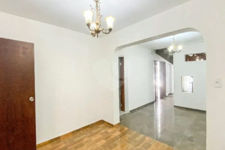 Sobrado com 400m² , 3 dormitórios , sendo 2 suítes , 3 vagas , à venda no centro de Santo André.