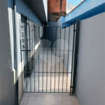 4 casas independentes em terreno de 245m² , à venda no Jardim Soares em Guainazes.