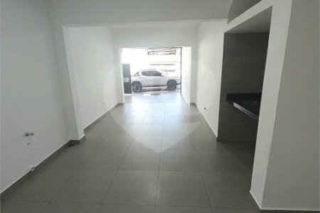 SALÃO COMERCIAL DE 100M² - RECEM REFORMADO