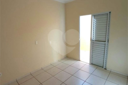 Investimento Certeiro na Gleba 1: Apartamento 1 DormItório, Quintal e Localização que Aluga Fácil