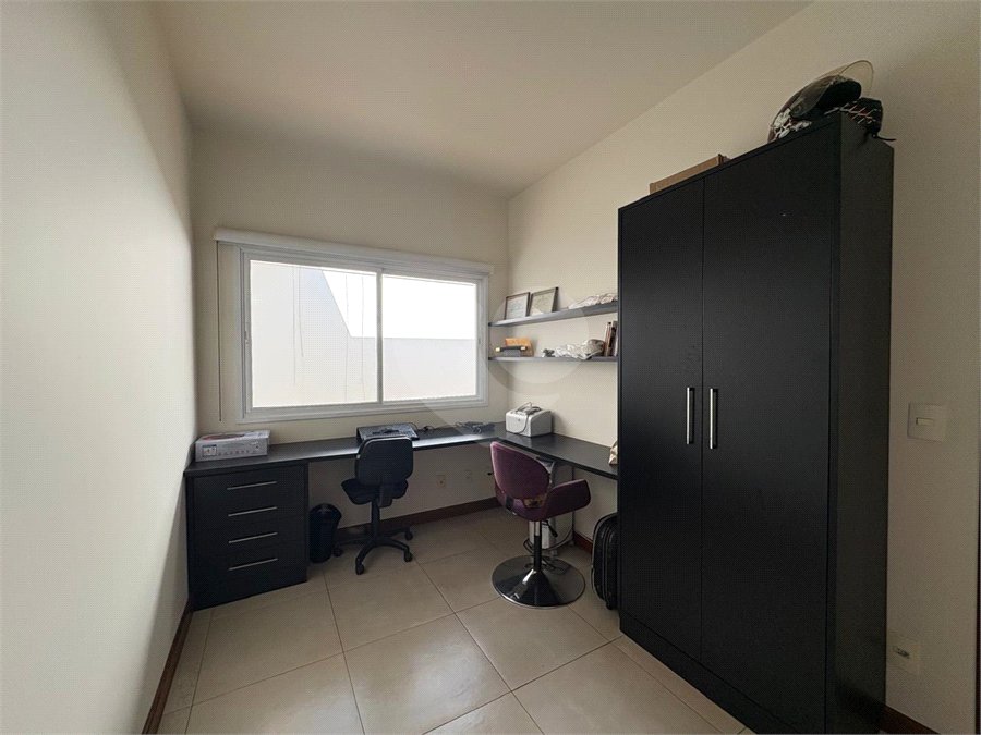 Casa à venda com 3 suítes no condomínio Damha II, São Carlos - SP