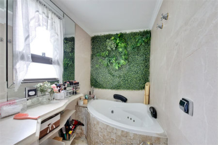 Apartamento à venda com 3 quartos, sendo 1 suíte, em Jardim Marajoara, São Paulo, SP