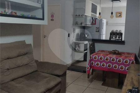 Apartamento no Condomínio Mont Royal