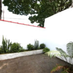 Casa à venda no Campo Belo de 200 metros quadrados, com 3 casas no terreno.