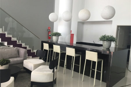 EXCELENTE APARTAMENTO PARA LOCAÇÃO NO ITAIM BIBI, 70 M2, 1 SUITE, 2 BANHEIROS, 2 VAGAS