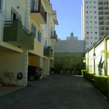 Casa à venda com 3 quartos, sendo 1 suíte,  no condomínio Res Green Ville, São Paulo - SP