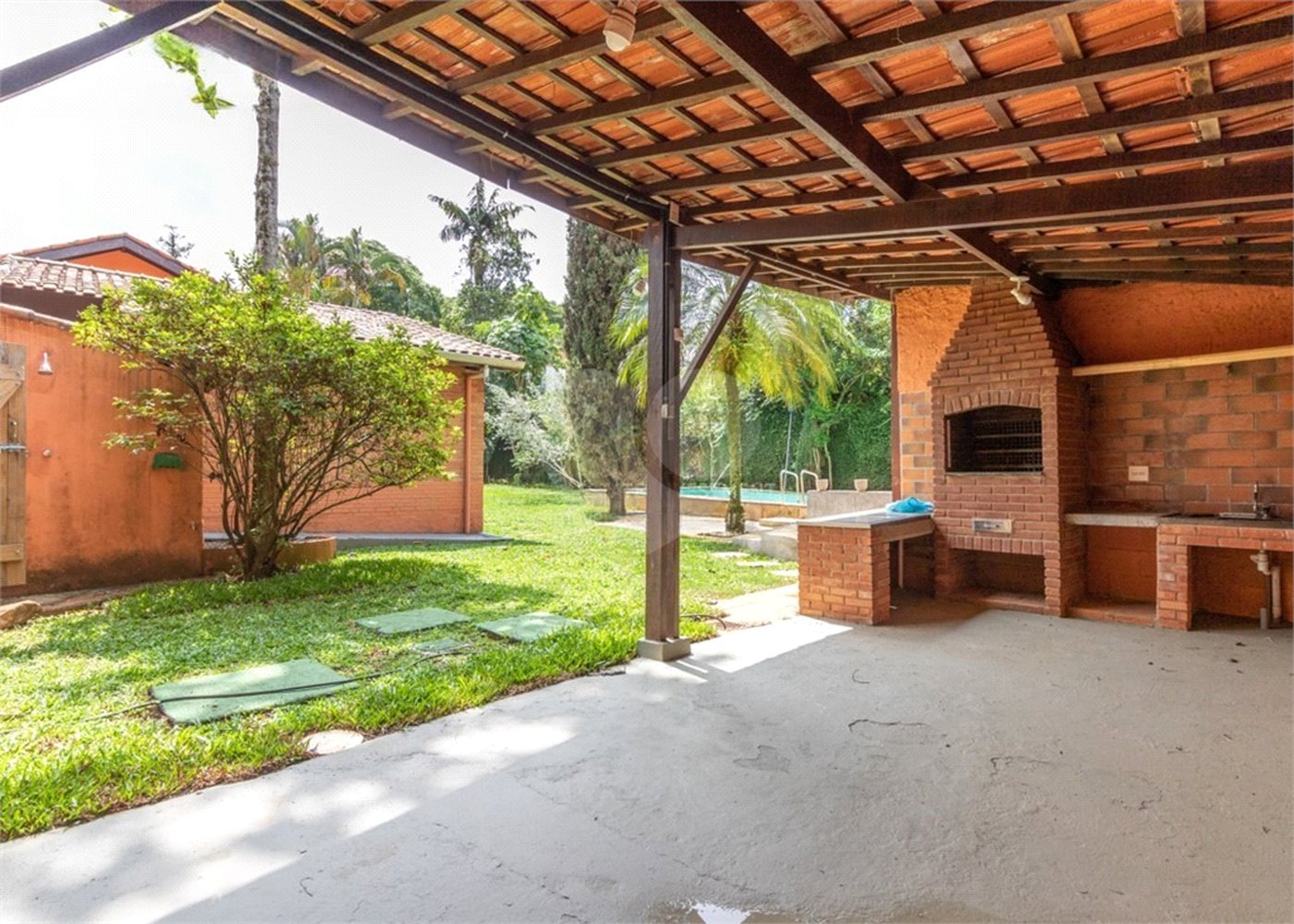 Casa térrea com 3 quartos sendo 1 suíte 2 vagas á venda em Alto da Boa Vista, São Paulo - SP