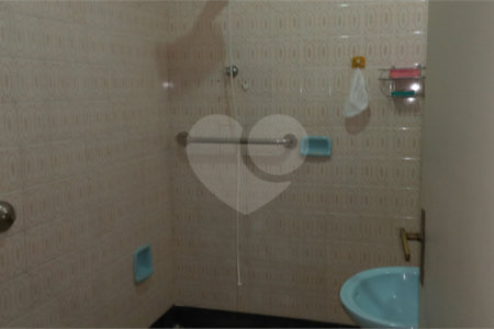 Casa com 315 m² tendo 4 dorm no Jardim da Glória.