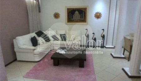 Casa à venda com 4 quartos, sendo 1 suíte,  em Núcleo Residencial Silvio Vilari, São Carlos, SP