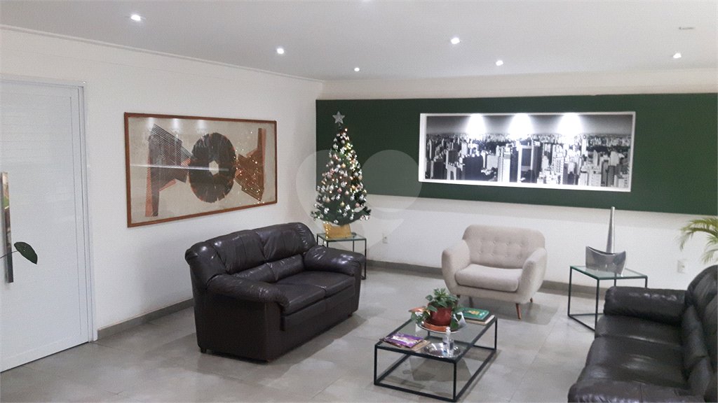 Apartamento de 2 quartos à venda perto do Metrô Paraíso! Excelente localização!