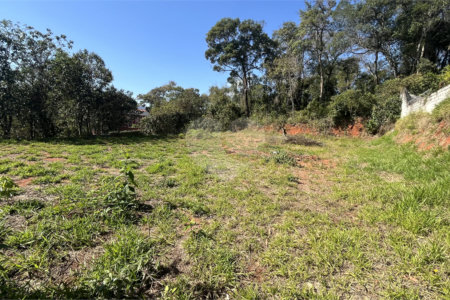 Terreno a Venda com 1000m2 no Jd Estancia Brasil em Atibaia