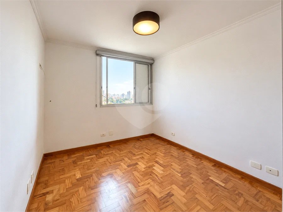Apartamento com 3 dormitórios sendo 1 suíte à venda em Higienópolis, São Paulo - SP