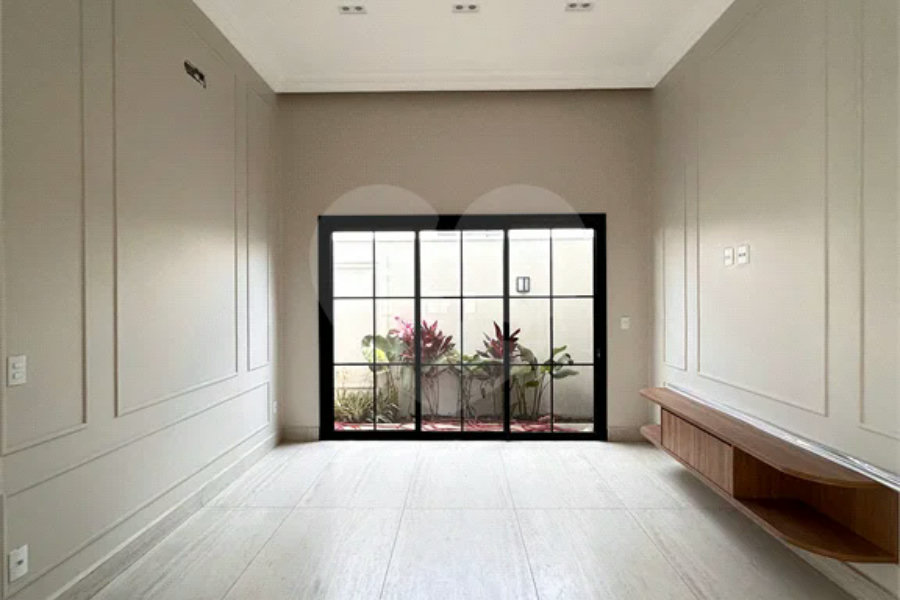 Casa térrea em estilo neoclássico com 3 suítes, no Condomínio Damha 2, na cidade de Piracicaba - SP.