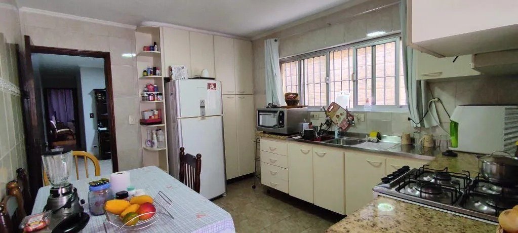 Sobrado à venda com 3 quartos, sendo 1 suíte, em Vila Indiana, São Paulo, SP