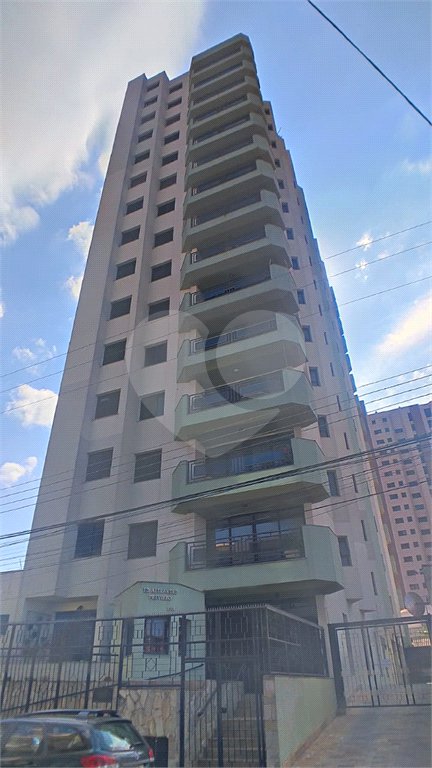 Apartamento no Edíficio Alexandre Previeiro