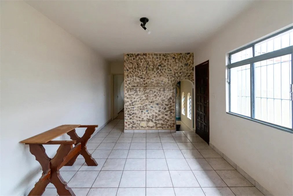 Casa à venda com 200m², 4 quartos e 2 vagas