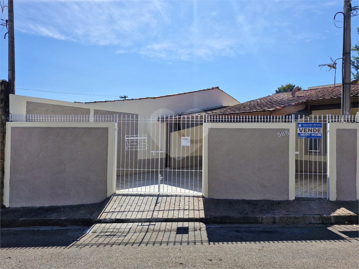 Casa à venda no Alvinópolis com 4 Quartos com 153,67m² Área Construída
