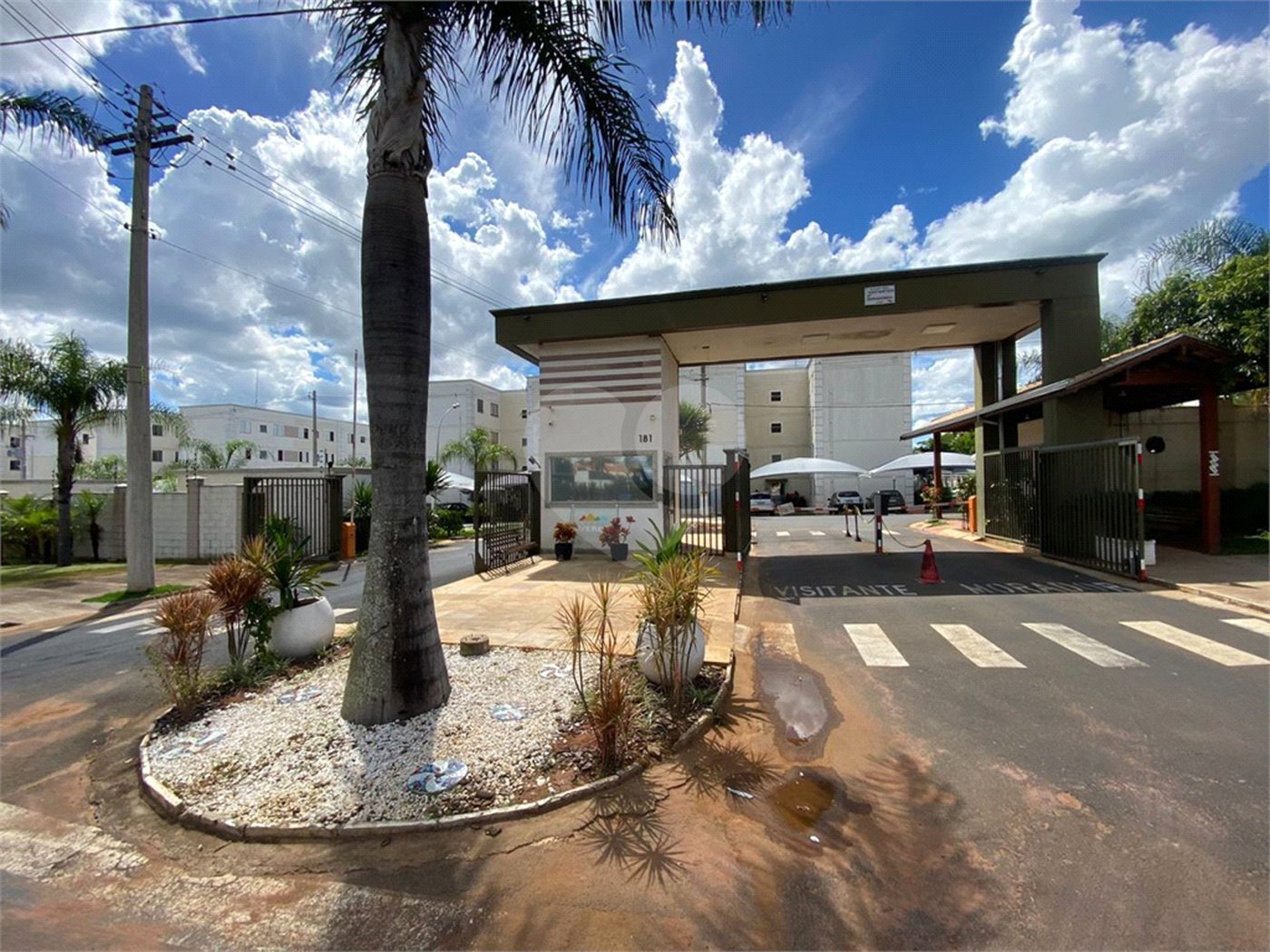 Apartamento no Condomínio Residencial Monte Everest