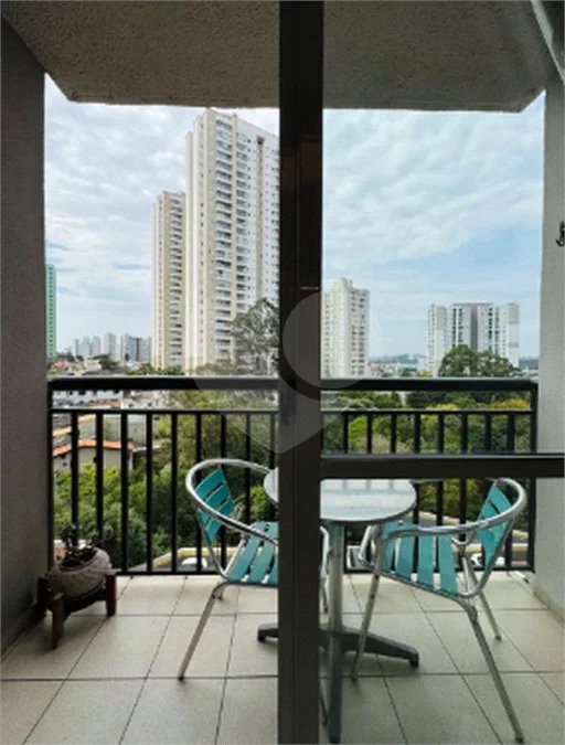 Apartamento à venda na Vila Augusta, em Guarulhos, com 55 m² de área privativa, 2 dormitórios, 1 banheiro e 1 vaga de garagem.