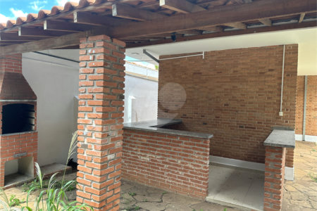 Casa térrea no Centro para venda ou locação