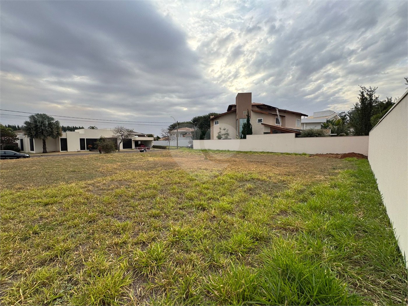 Terreno á venda, no Residencial Damha I, em São Carlos.