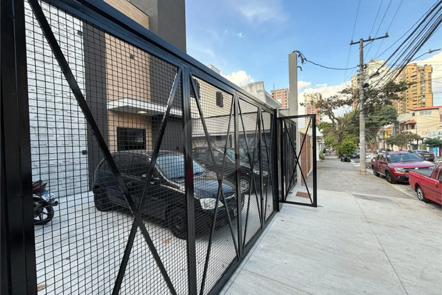 Apartamento novo Região Jardim do São Paulo com – 40 metros - 2 dormitórios - 1 banheiro, sala - cozinha e 1 vaga.