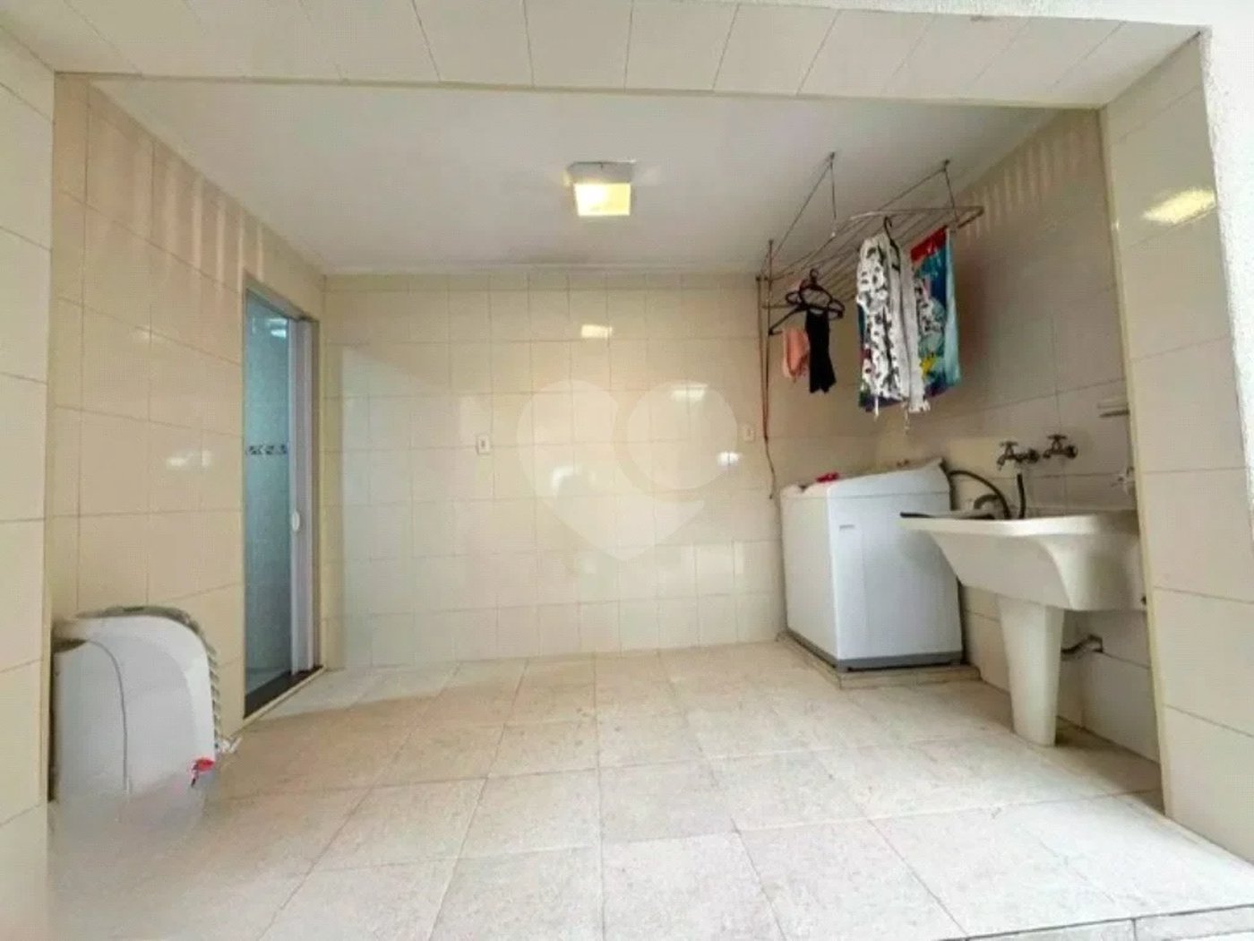 Casa com 124m² , 3 dormitórios , 4 vagas de garagem , à venda , na Vila Sacadura Cabral em Santo André.