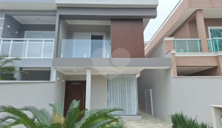 Casa à venda com 3 quartos, sendo 1 suíte,  em Morada da Praia, Bertioga, SP