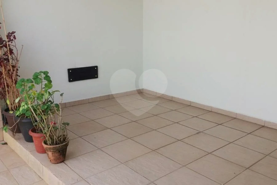 Sobrado de 105m2 à venda com 3 dormitórios na Vila Santa Catarina