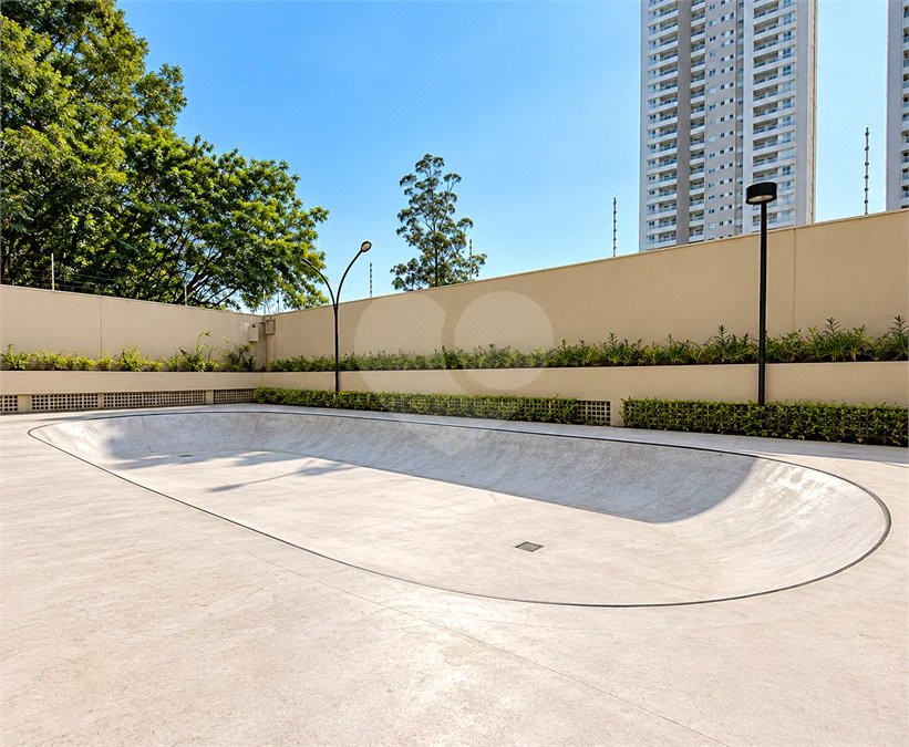 Apartamento mobiliado de 106 m² no Centro de São Bernardo, com 3 dormitórios, suíte, 3 vagas, vista livre e condomínio com lazer completo.