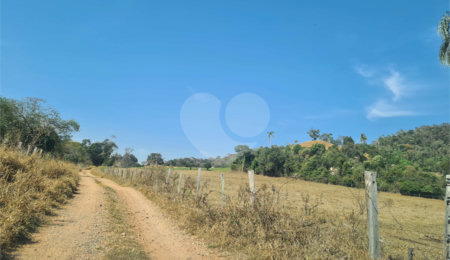 Sítio à venda com 2 quartos, sendo 1 suíte,  em Área Rural de São Carlos, São Carlos, SP