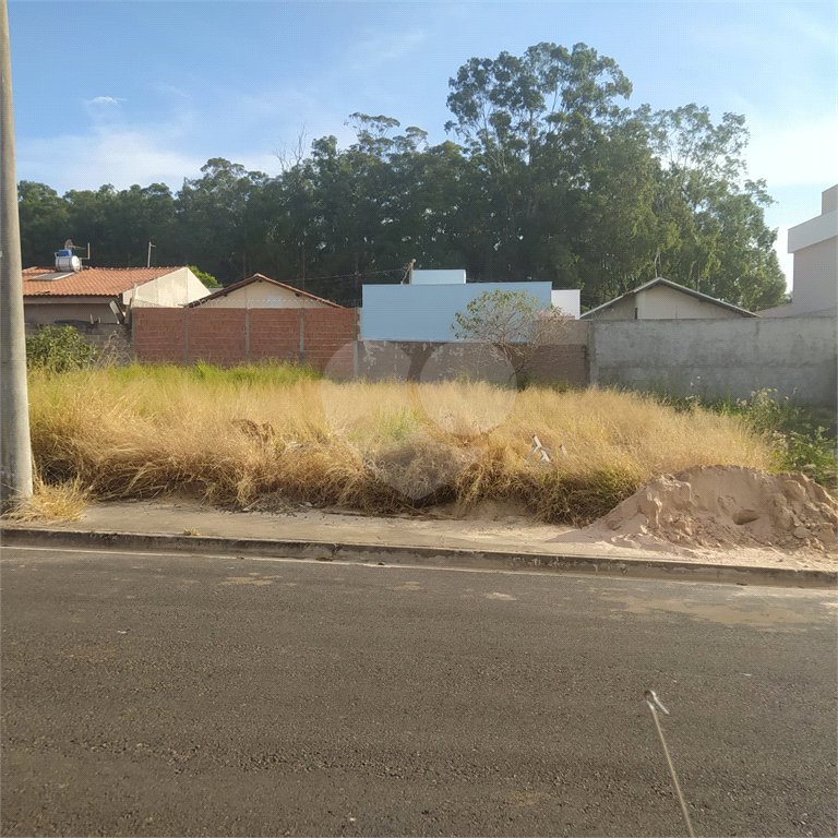 Terreno com 160,00 m² no Parque dos Flamboyant.