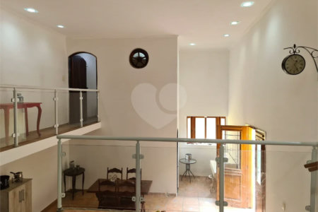 Casa à venda na Vila Esperança com 230m² 3 dormitórios 1 suíte 3 banheiros 3 vagas