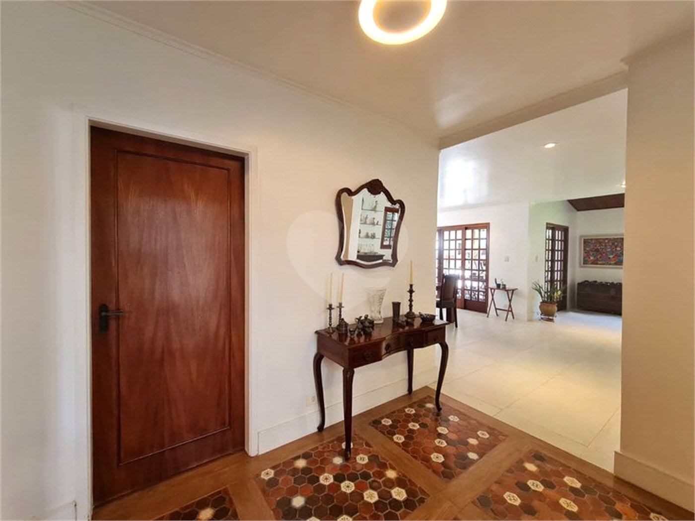 Sobrado à venda com 4 quartos, sendo 1 suíte, em Granja Julieta, São Paulo, SP