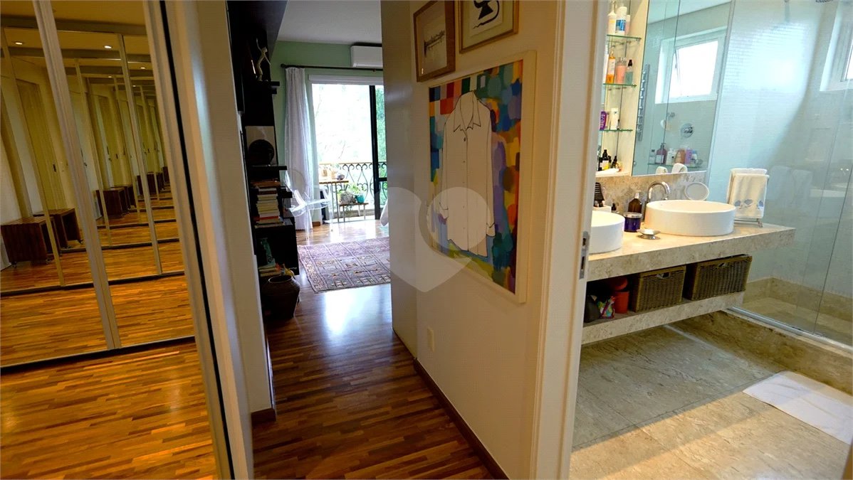 Apartamento à venda com 4 quartos, sendo 3 suítes, em Santo Amaro, São Paulo, SP