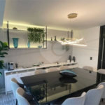 Apartamento LINDO reformado 4 dormitórios, sendo 2 suítes 1 mster, closet varandas integradas.
