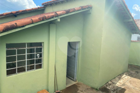 Casa térrea para venda na Vila Faria.