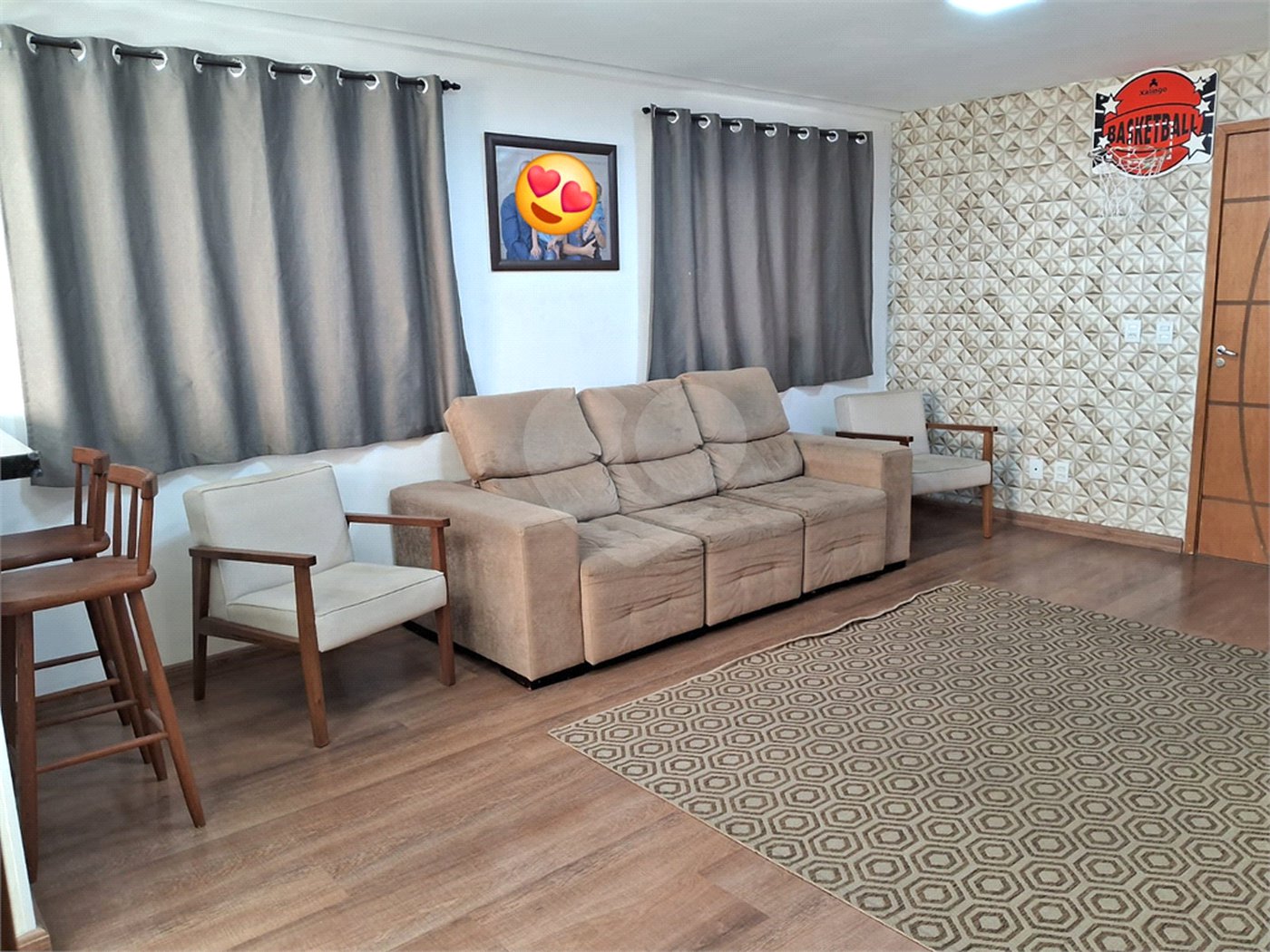 Casa de Vila à venda com 3 quartos, sendo 1 suíte, em Vila Pasti, Louveira, SP