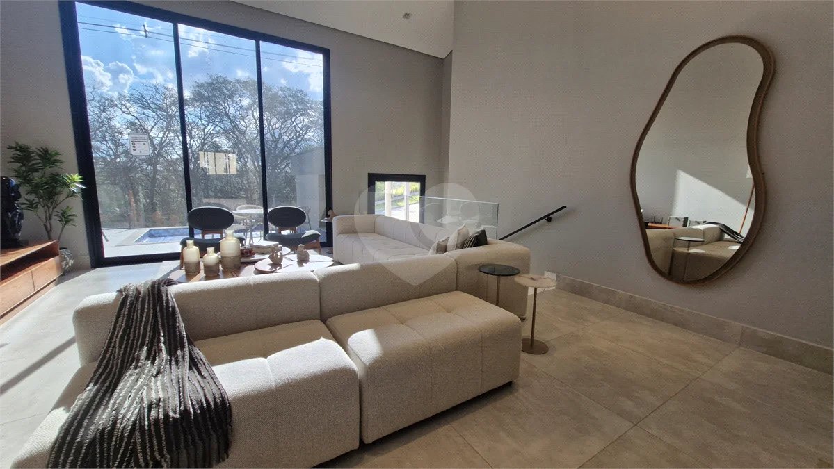 Casa Térrea de Alto Padrão no Condomínio Elementum | Totalmente Mobiliada e Decorada, 3 Suítes e Piscina