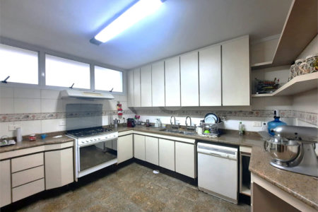Casa para alugar com 4 quartos, sendo 2 suítes,  em Alto da Boa Vista, São Paulo, SP