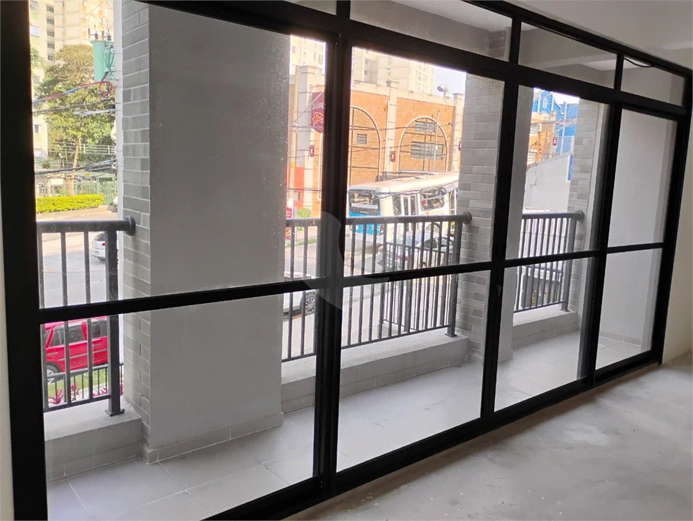Excelente sala comercial com 50 M² no Jabaquara.