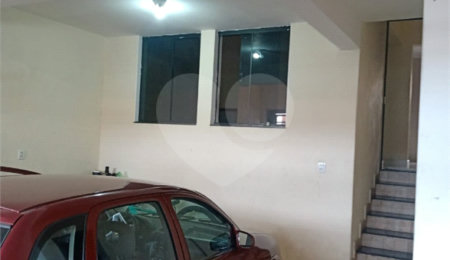 Sobrado à venda com 5 quartos, sendo 1 suíte, em Cidade Aracy, São Carlos, SP