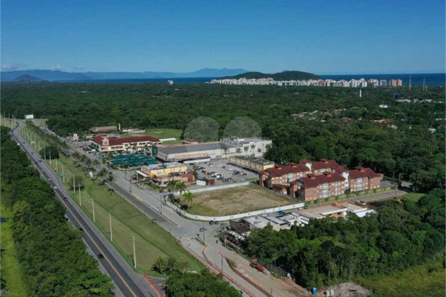 Apartamento à venda ou para alugar com 4 quartos, sendo 2 suítes,  em Riviera de São Lourenço, Bertioga, SP