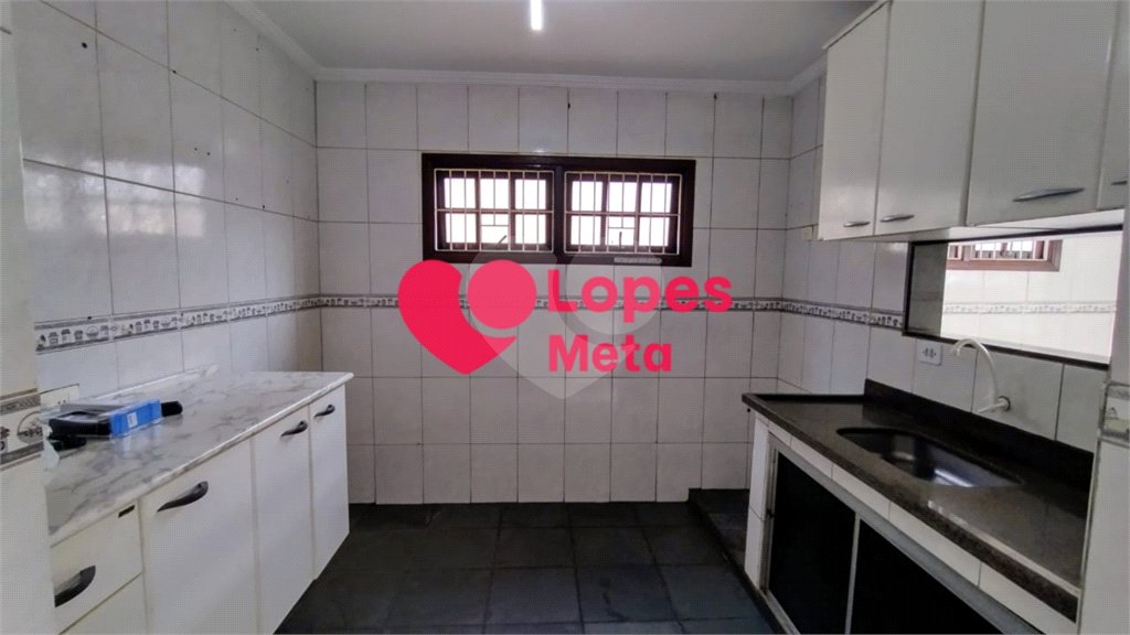 BELISSIMA CASA COM 250M², 3 DORMITORIOS, 1 BANHEIRO E 3 VAGAS DE GARAGEM, CIDADE VISTA VERDE, SÃO JO