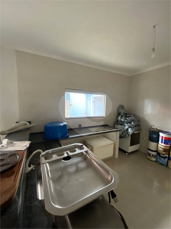 Casa Térrea com 2 dormitórios, sendo 1 suíte.
