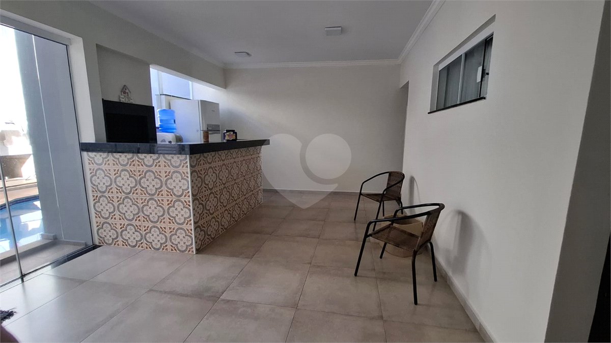 Casa Térrea de Alto Padrão à Venda – Próxima ao Shopping